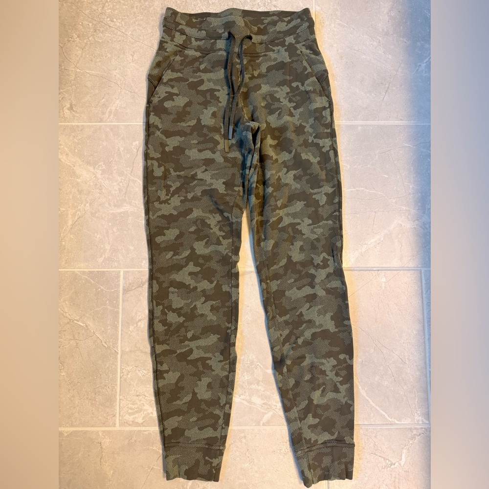 lululemon athletica Ready to Rulu Joggers